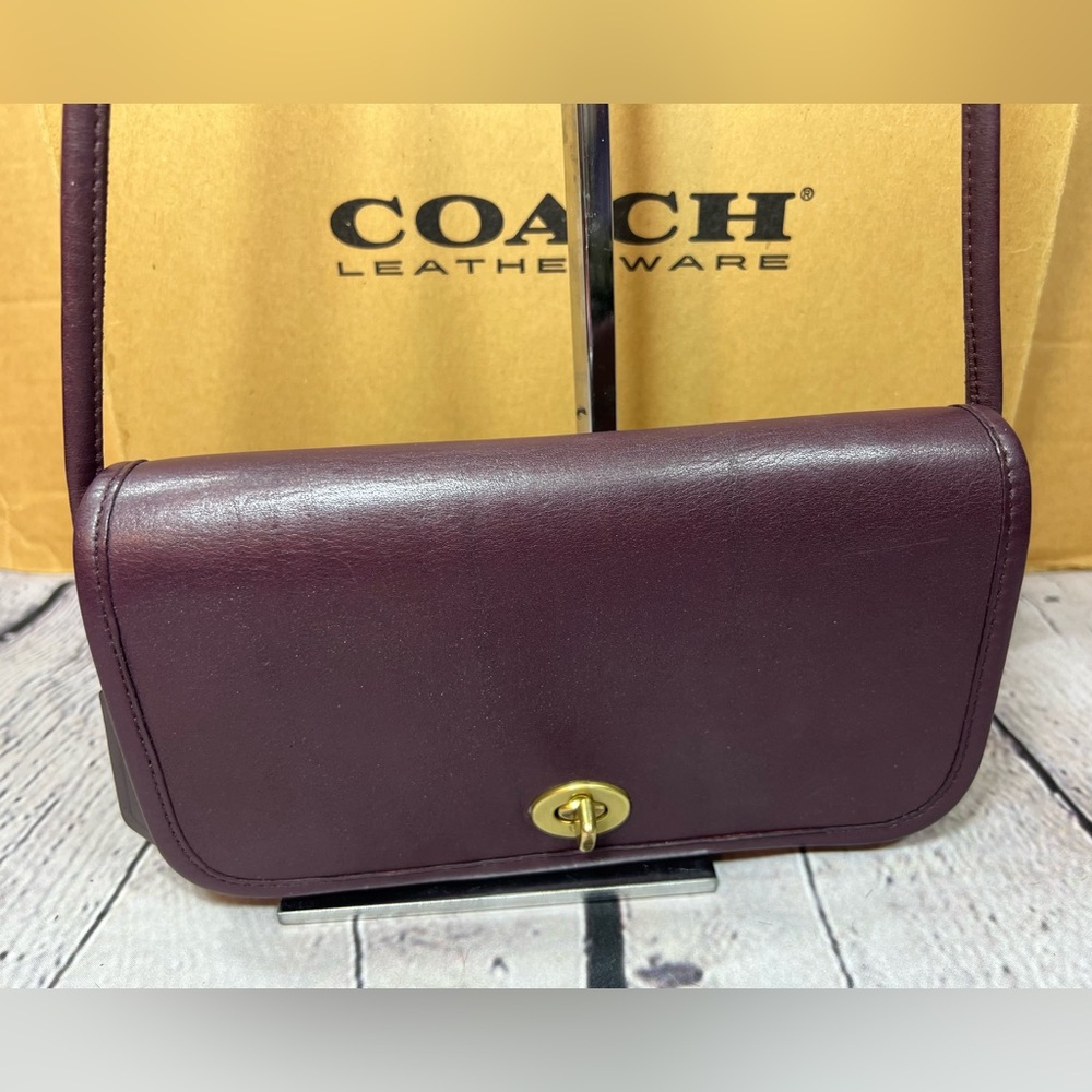 Vintage Coach 9375 RARE🍷BURGUNDY🍷Purple DINKY Bag ‘80s NYC Pristine Condition